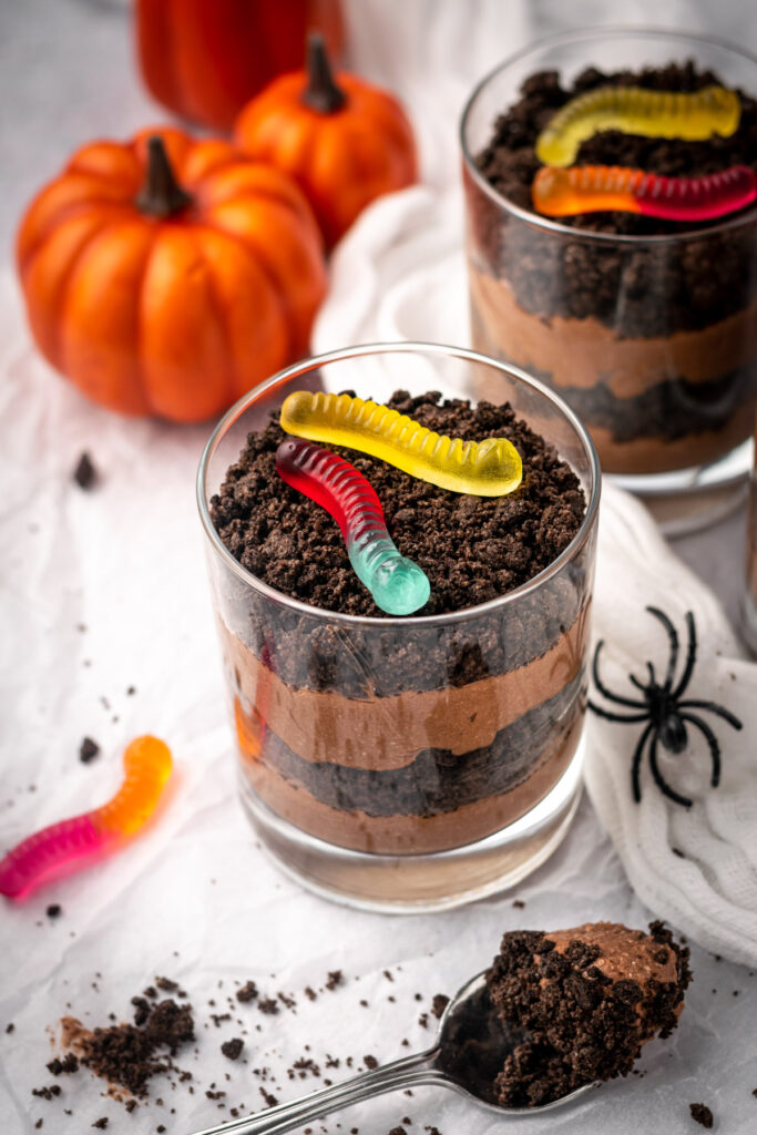 halloween dirt cup with a spoon